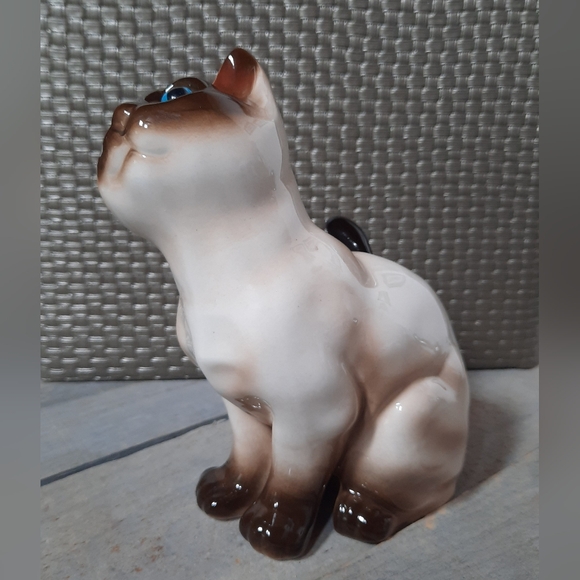 Vintage Siamese Cat Ceramic Porcelain Figurine with Blue Eyes - Picture 12 of 16